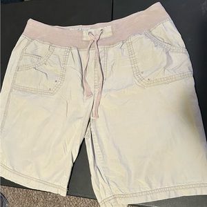 Pull on shorts
